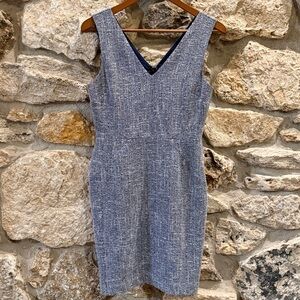Navy Blue and White Tweed Sleeveless Boucle Sheath Dress Sz 4 Banana Republic